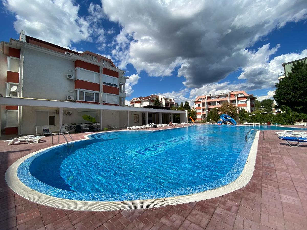 Gt Sunny Fort Apartments Slăntjev Brjag Exteriör bild