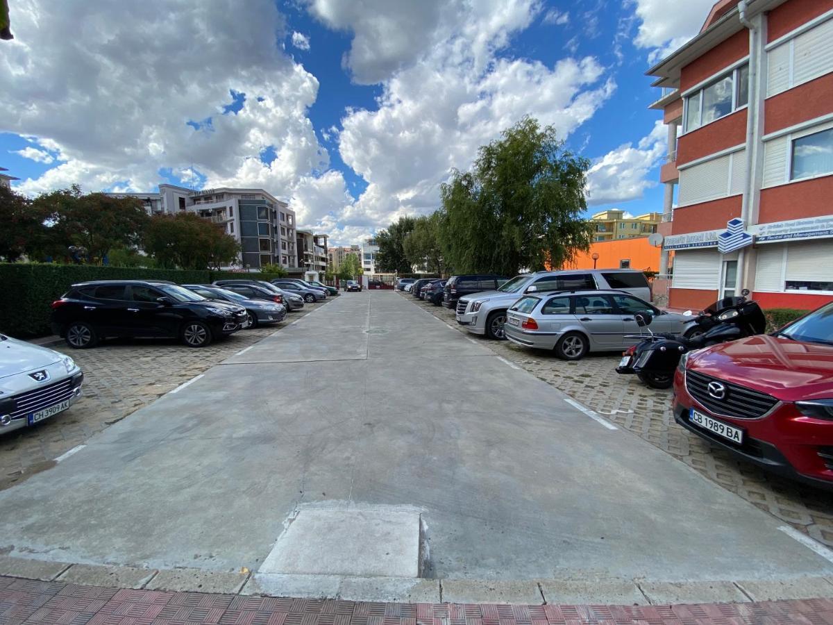 Gt Sunny Fort Apartments Slăntjev Brjag Exteriör bild
