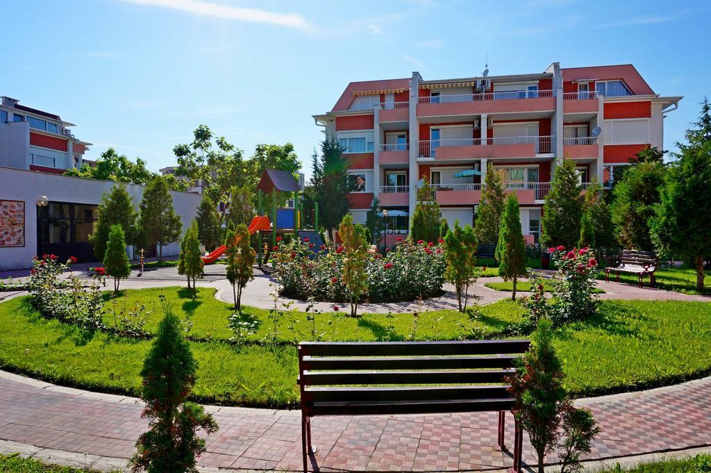 Gt Sunny Fort Apartments Slăntjev Brjag Exteriör bild