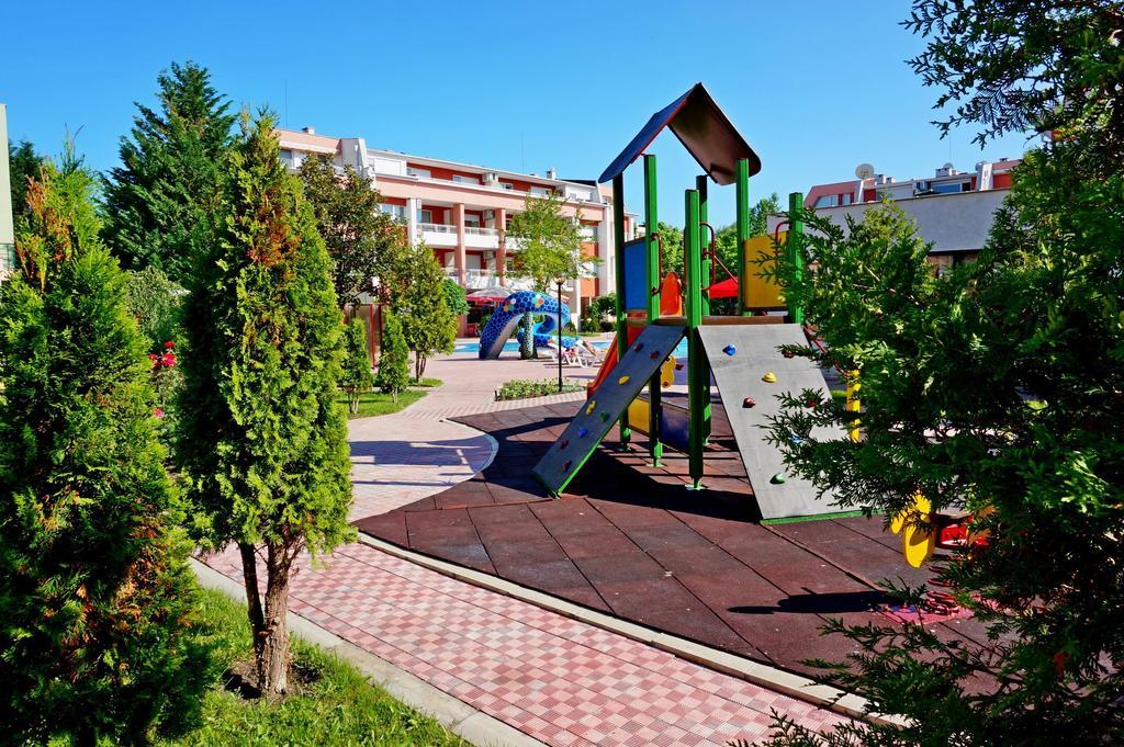 Gt Sunny Fort Apartments Slăntjev Brjag Exteriör bild